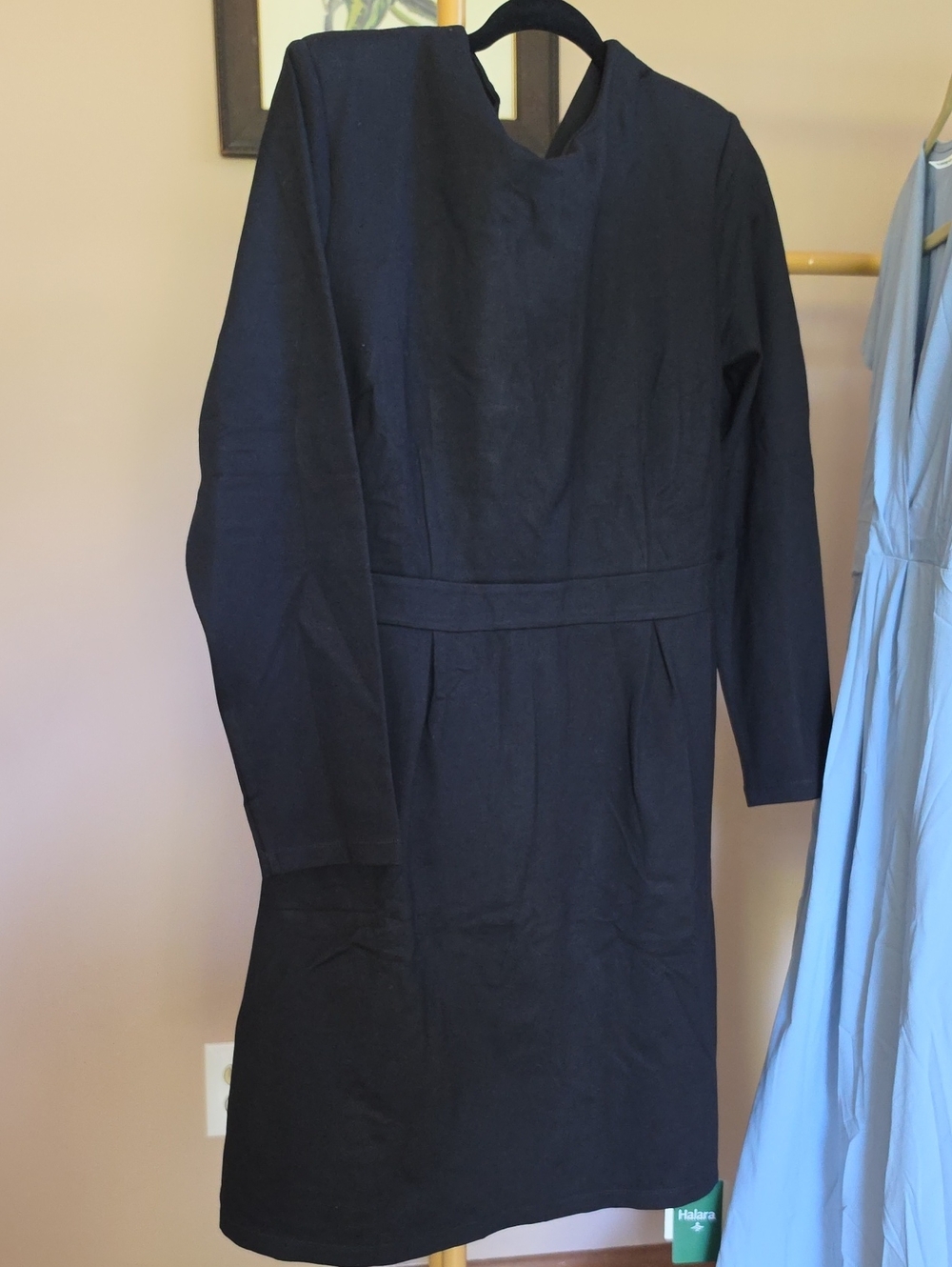 HALARA Black Long-Sleeve A-Line Dress